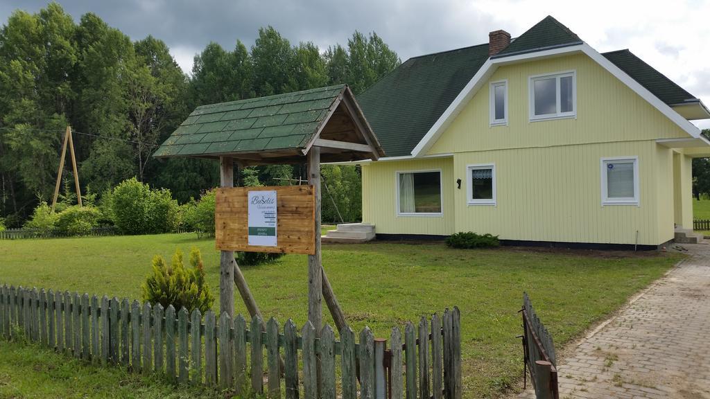 Viesu Nams Buselis Hotell Turaida Eksteriør bilde